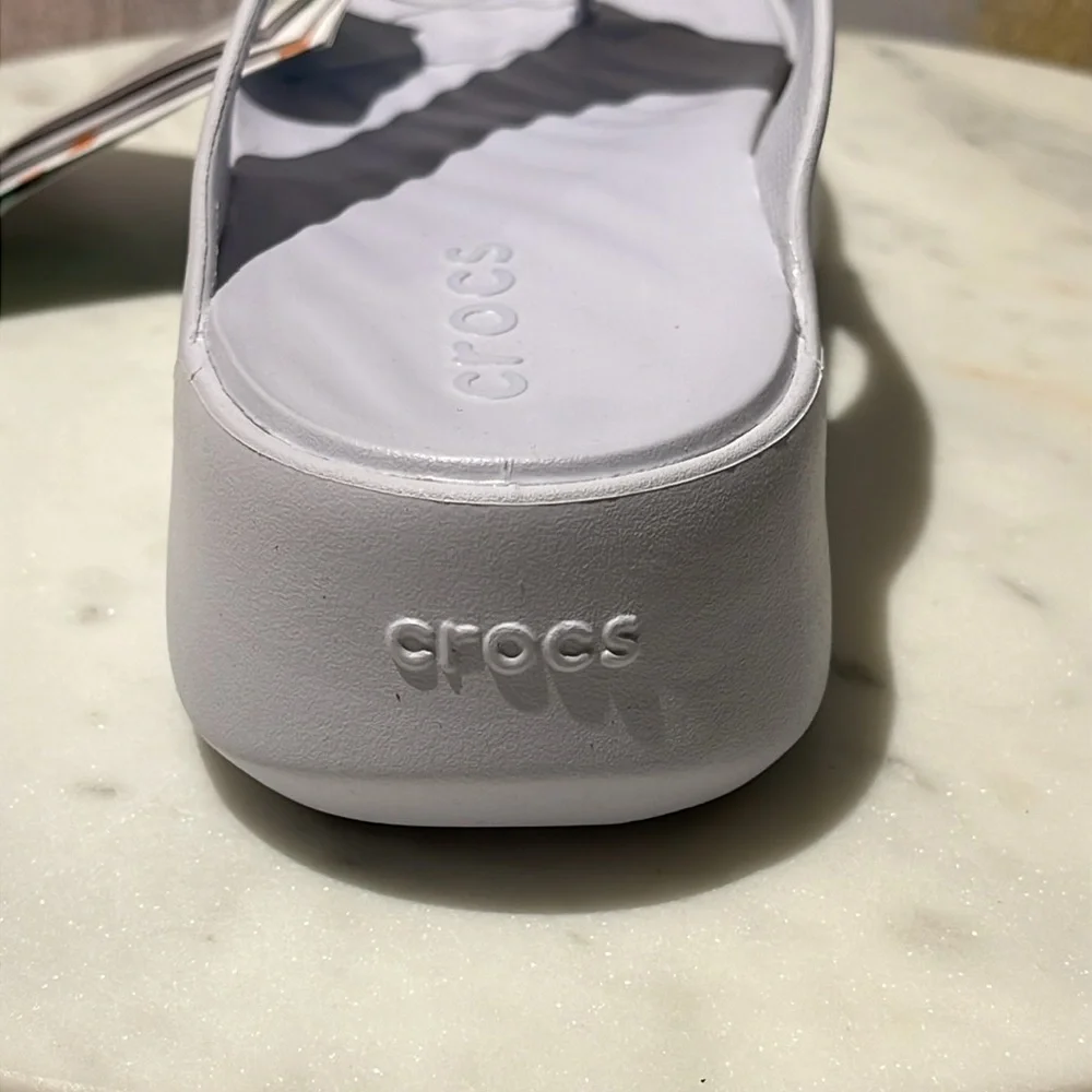 CROCS Light Gray Platform Flip-Flops  (W7) - Picture 4 of 7